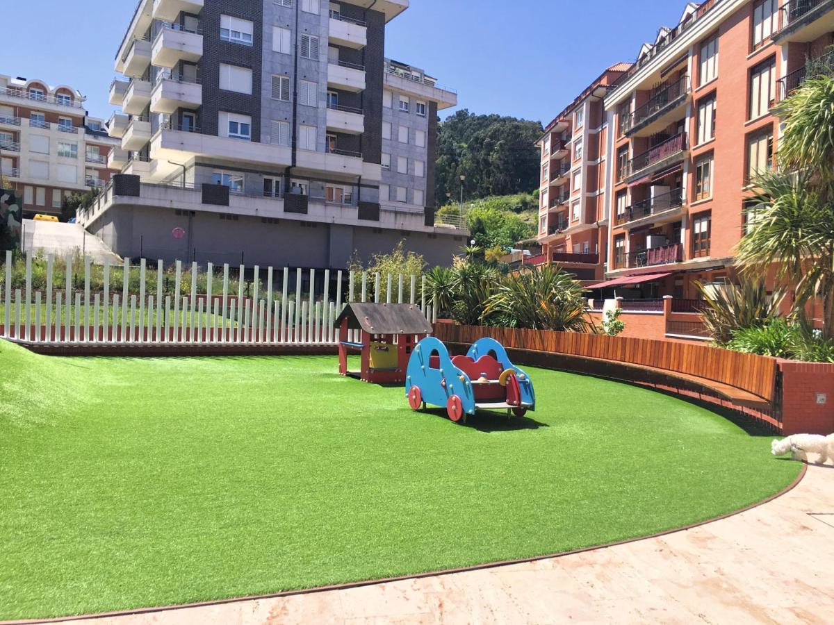 Castro Holidays - Centrico Piscina Urbanizacion Garaje Gratis Кастро-Урдиалес Экстерьер фото