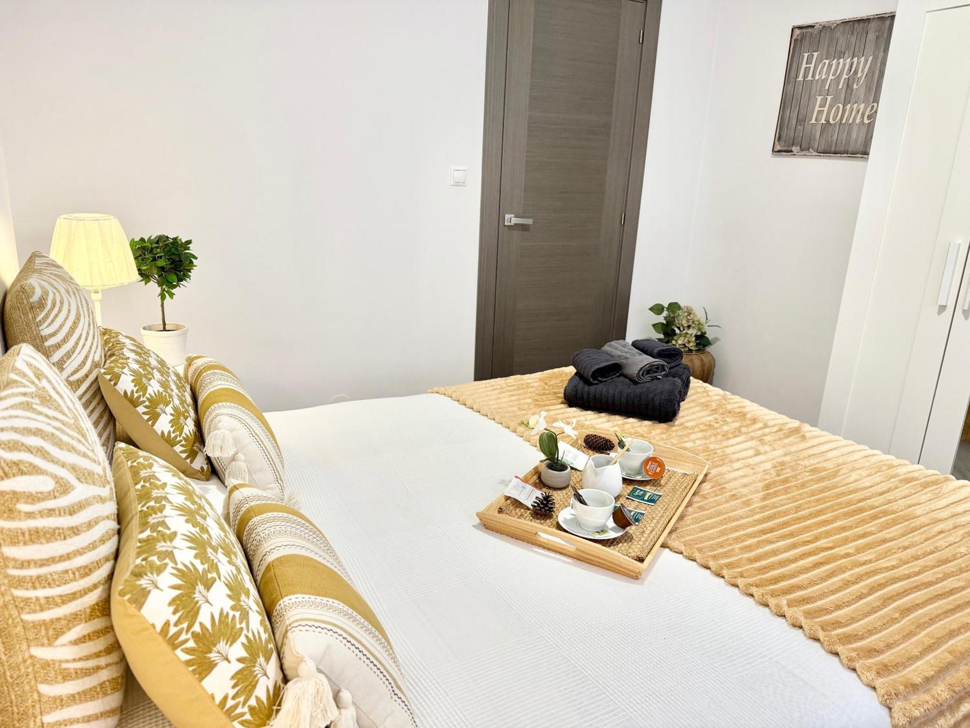 Castro Holidays - Centrico Piscina Urbanizacion Garaje Gratis Кастро-Урдиалес Экстерьер фото