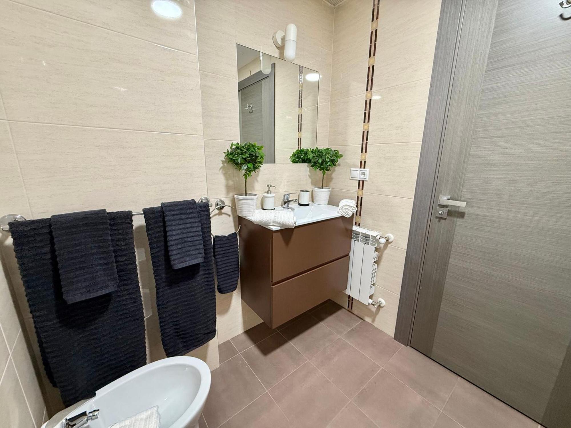 Castro Holidays - Centrico Piscina Urbanizacion Garaje Gratis Кастро-Урдиалес Экстерьер фото