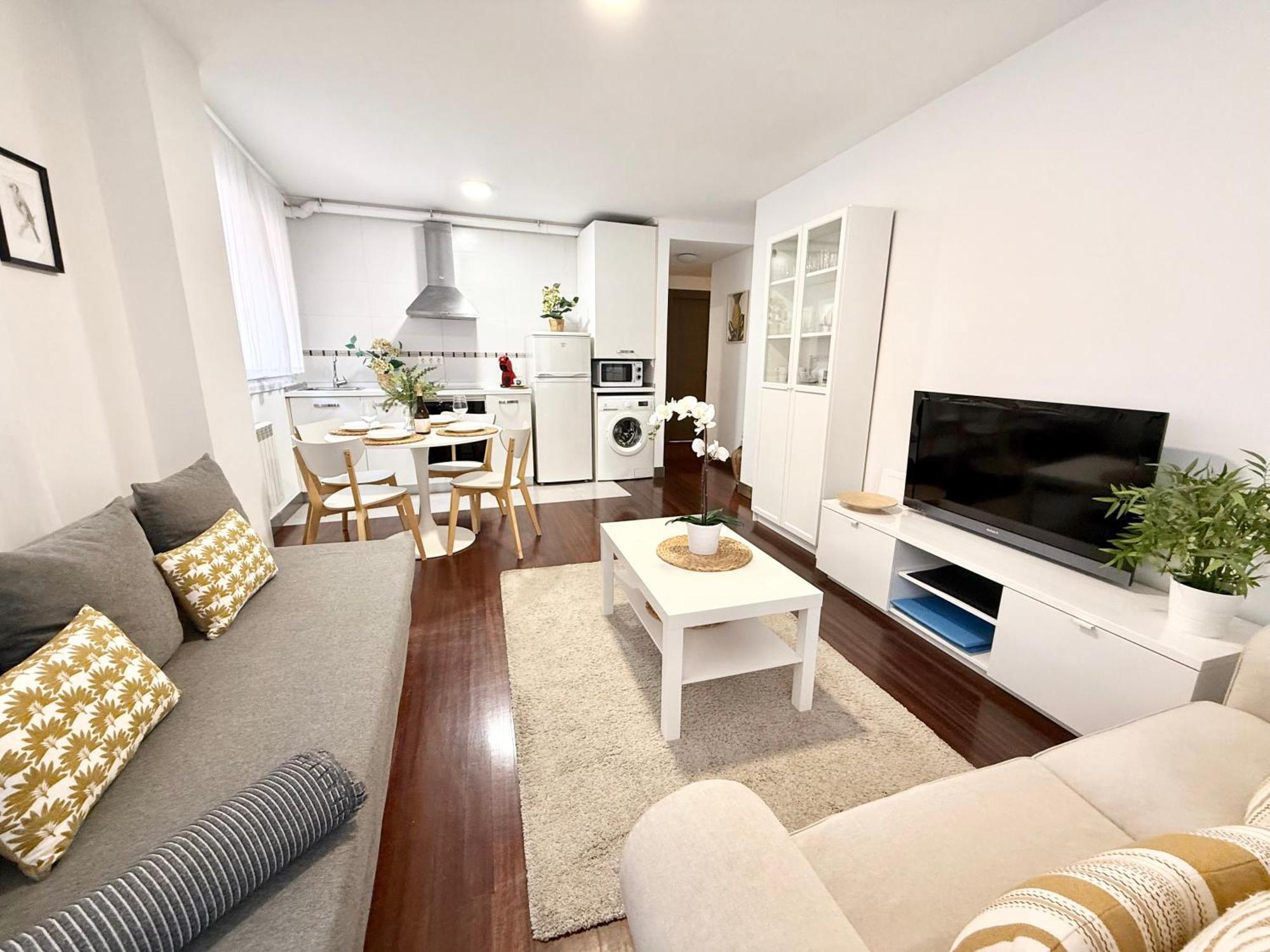 Castro Holidays - Centrico Piscina Urbanizacion Garaje Gratis Кастро-Урдиалес Экстерьер фото