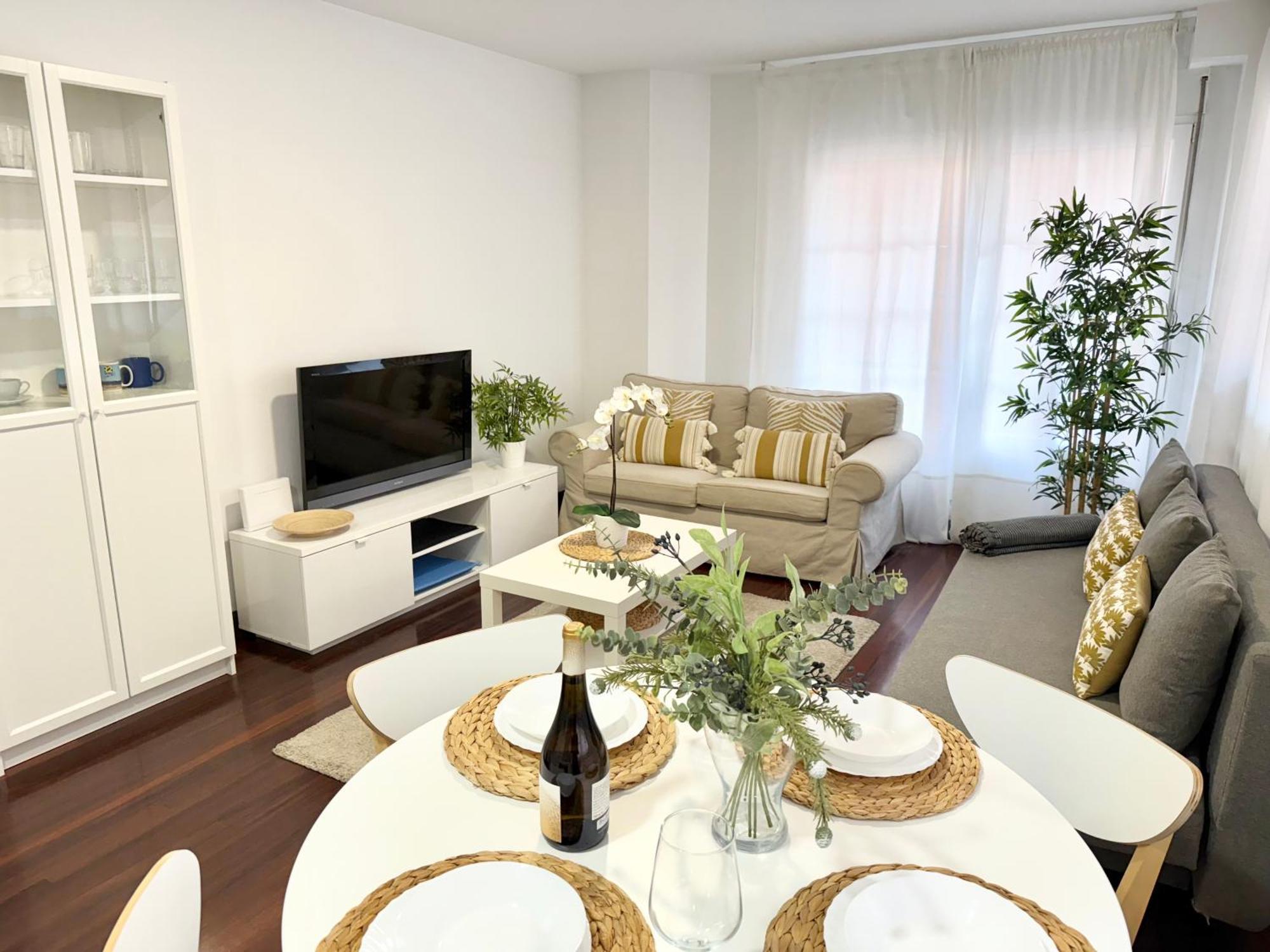 Castro Holidays - Centrico Piscina Urbanizacion Garaje Gratis Кастро-Урдиалес Экстерьер фото